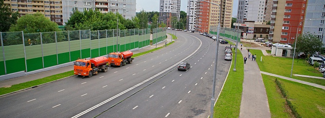 Участок дороги в пос.Коммунарка. Июль 2015 года